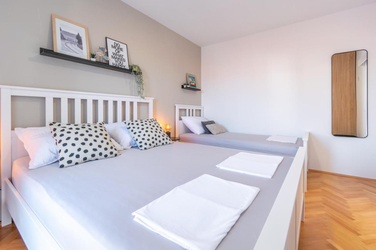Apartmani Zora Макарска Экстерьер фото