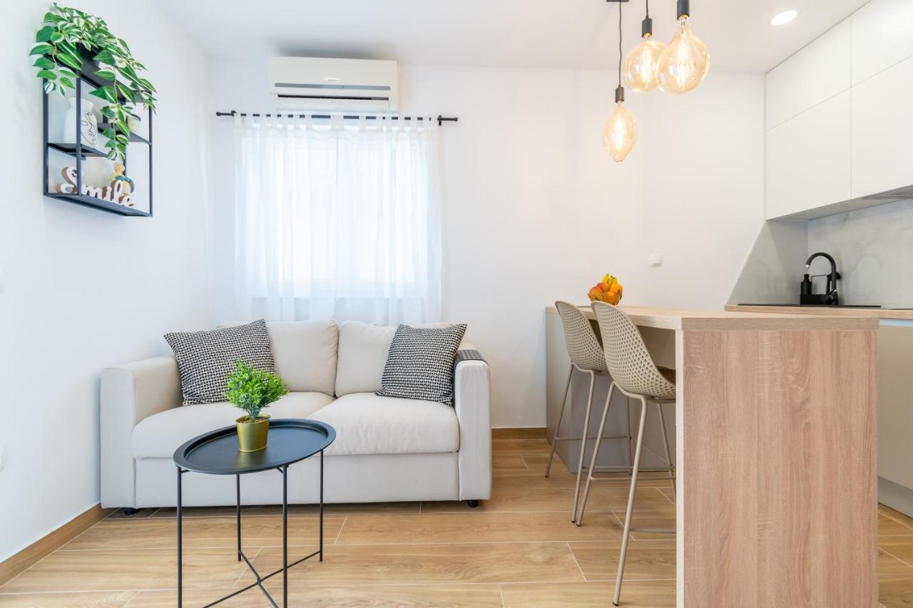 Apartmani Zora Макарска Экстерьер фото