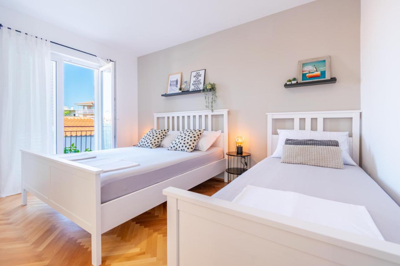 Apartmani Zora Макарска Экстерьер фото