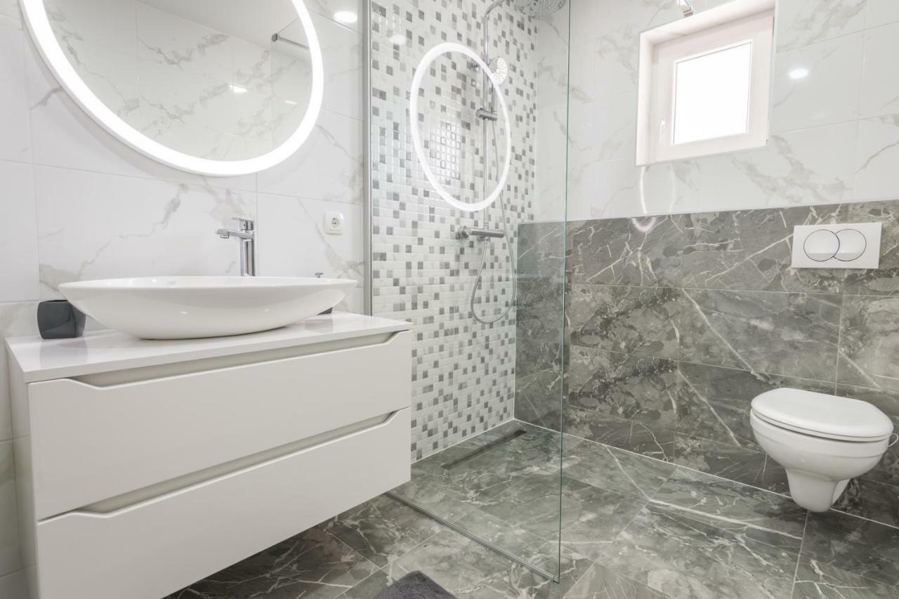 Apartmani Zora Макарска Экстерьер фото