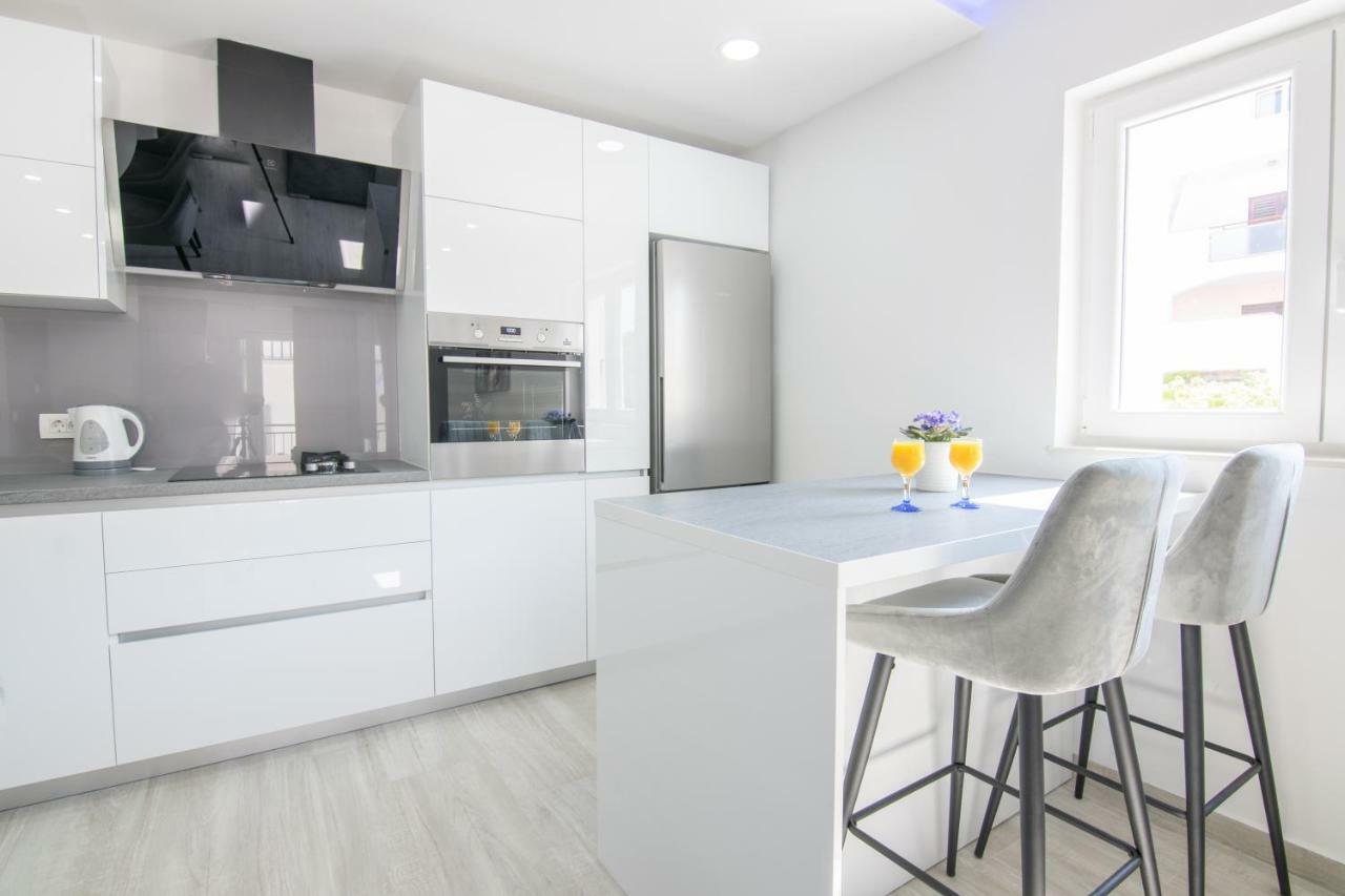 Apartmani Zora Макарска Экстерьер фото