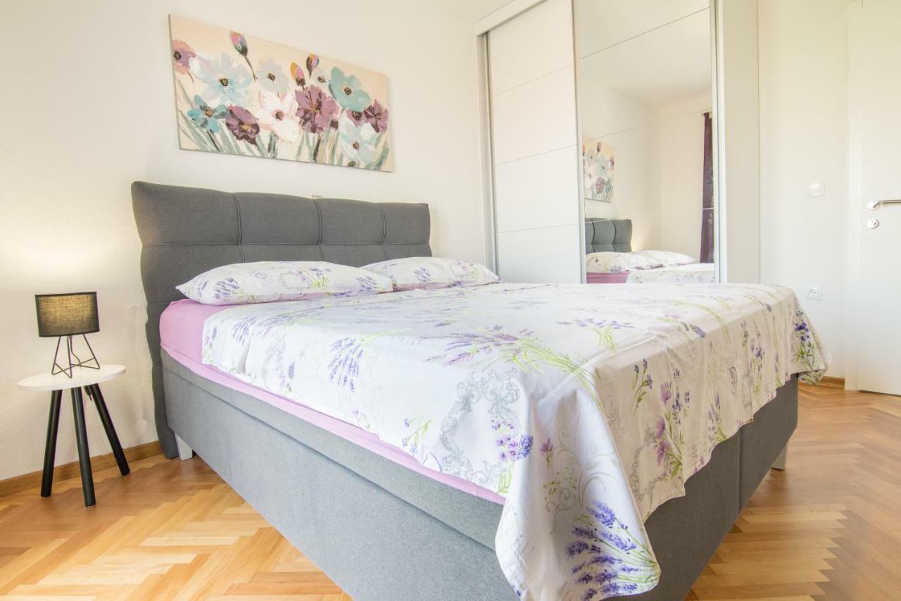 Apartmani Zora Макарска Экстерьер фото