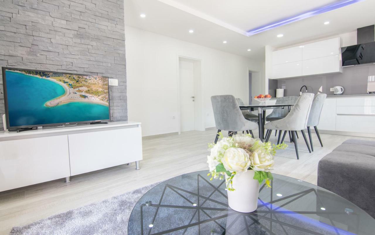 Apartmani Zora Макарска Экстерьер фото